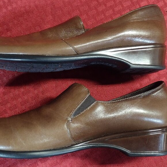 Women’s Munro American Brown Slip On Loafers – Estimated Size 7.5 SS - Picture 8 of 13